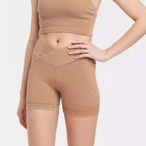 Women's Cross Waistband Bike Shorts 4" - JoyLab Sz XS
